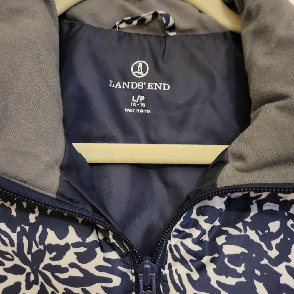 NWOT Lands End Puffer Vest Jacket Womens SZ 14-16 Navy Blue & White. Down Insula